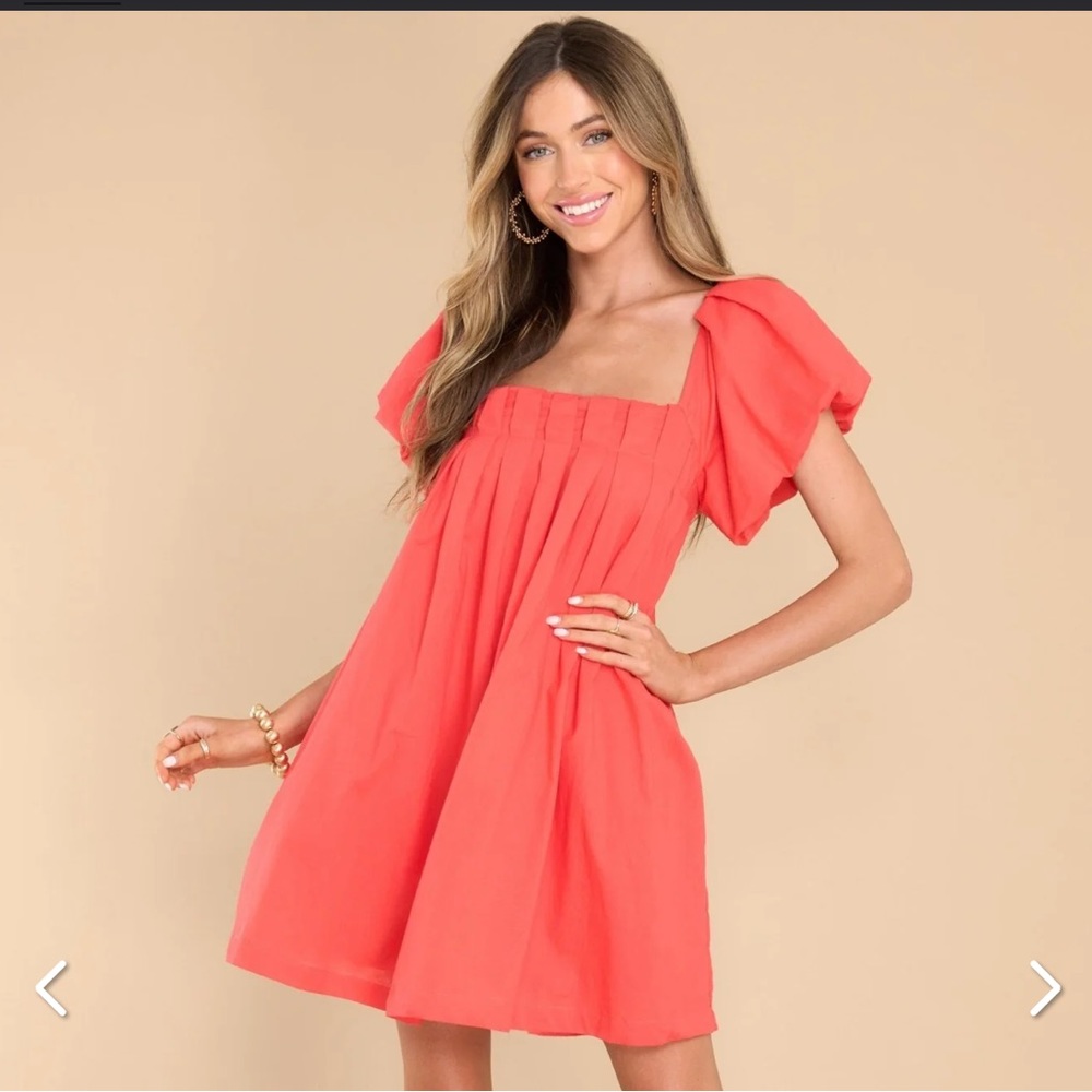 NWT Geegee Coral Pleated Dress size large